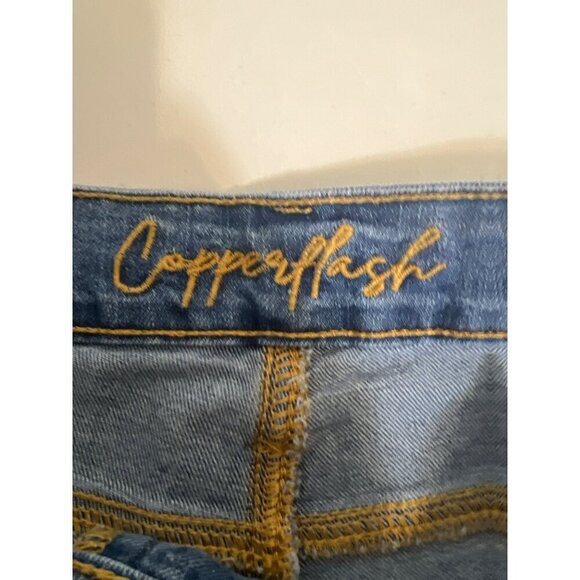 Copperflash Sz 6 Jean Shorts Medium Wash Destroyed Denim - Picture 5 of 8